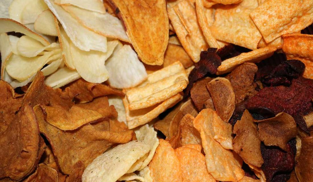 Diverse Chips-Sorten durcheinander