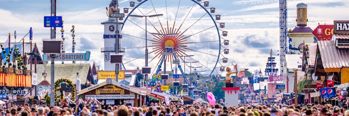 Oktoberfest mit Riesenrad