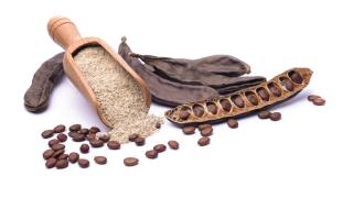 Johannisbrot als Schoten, Kerne, Mehl